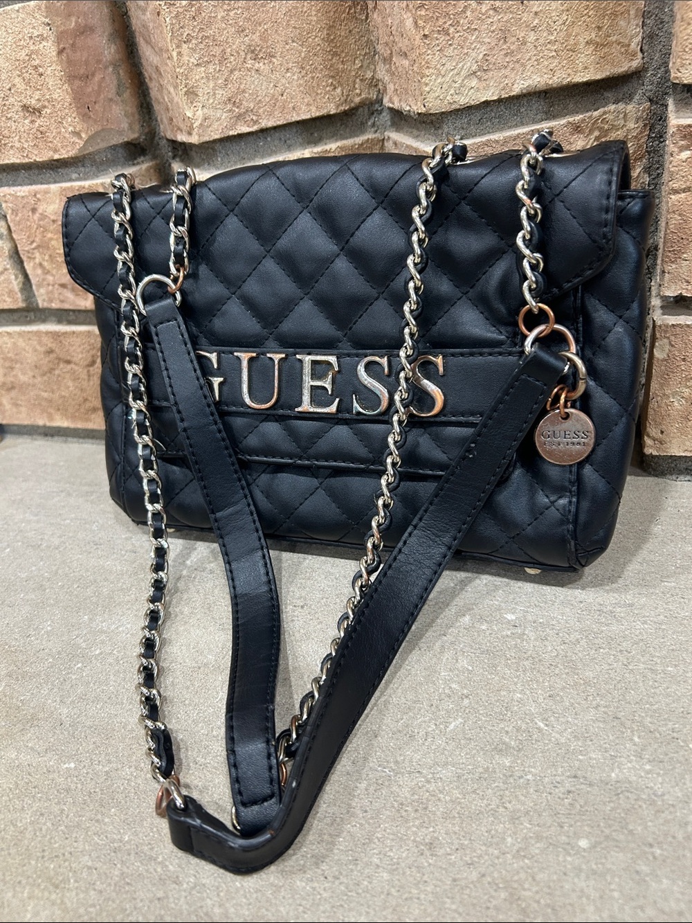 GUESS Illy Convertible Crossbody Flap - Picture 2 of 7